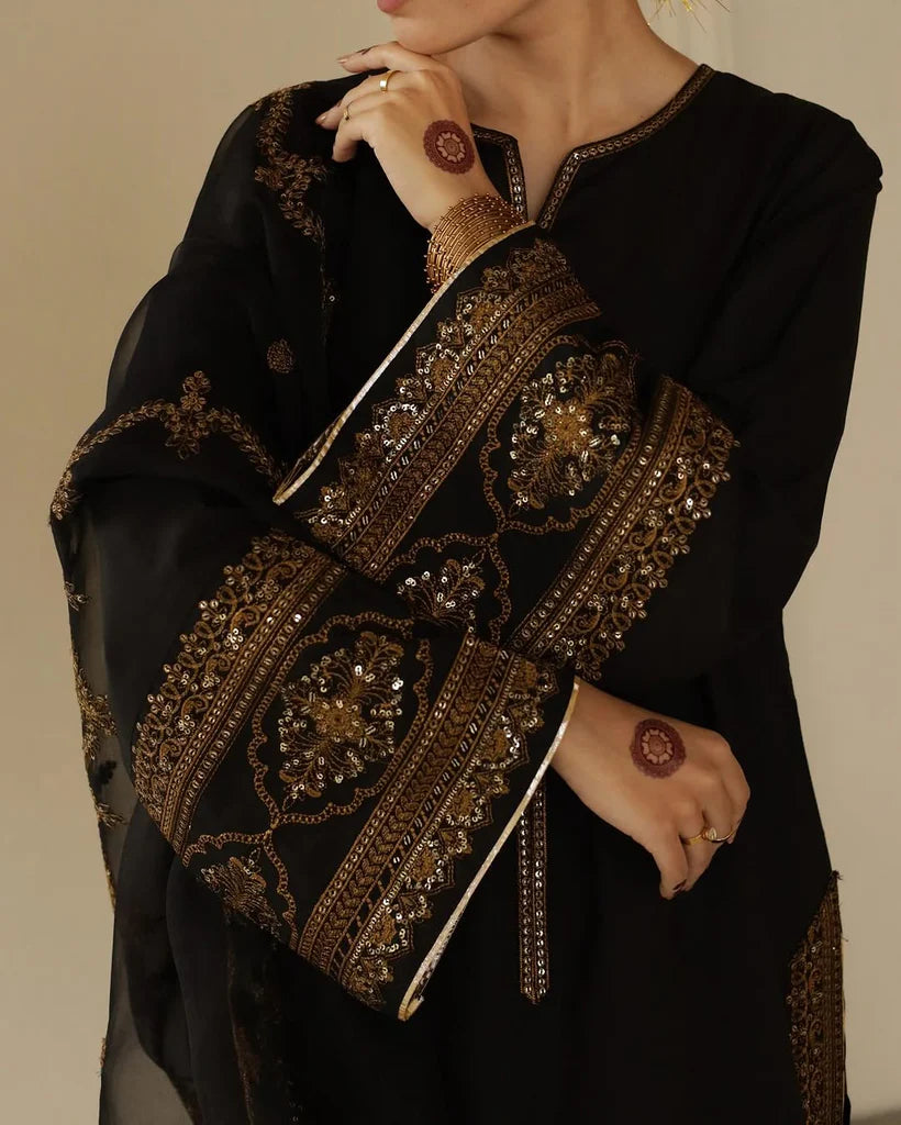 BRONZE MUSE | 3-piece Stitched Embroidered