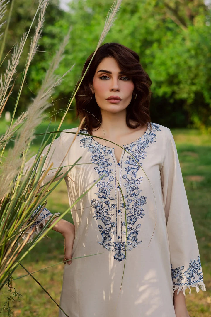 GUL-E-NEELAM